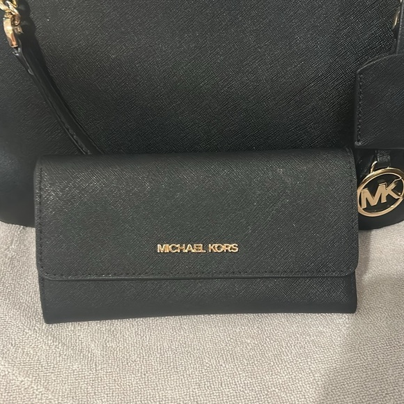 Michael Kors Black Tote with Wallet - Picture 2 of 5